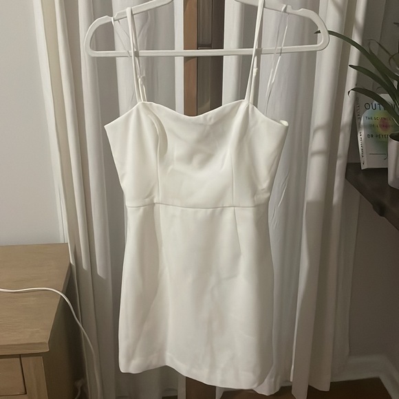 French Connection Whisper Dress in Summer White - Picture 2 of 7